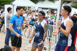 BIB: 8500, 926, 8546
                            <button type="button" onclick="openModal(4725722)" class="btn btn-primary btn-sm float-right btn-popup" data-toggle="modal" data-target=".modal-high-quality">
                        <i class="fas fa-shopping-cart"></i> Add to Cart
                    </button>
                                            <button type="button" onclick="isThisMe(4725722, true)" class="btn btn-success btn-sm float-right btn-popup btn-isme hidden" data-toggle="tooltip" data-placement="bottom" title="นี่คือรูปของคุณใช่ไหม คลิกที่นี่เพื่อเอาเข้าอัลบั้ม">
                        <i class="fas fa-plus"></i> Add to album
                    </button>
                    <button type="button" onclick="isThisMe(4725722, false)" class="btn btn-warning btn-sm float-right btn-popup btn-isnotme hidden">
                        <i class="fas fa-ban"></i> Remove from album
                    </button>